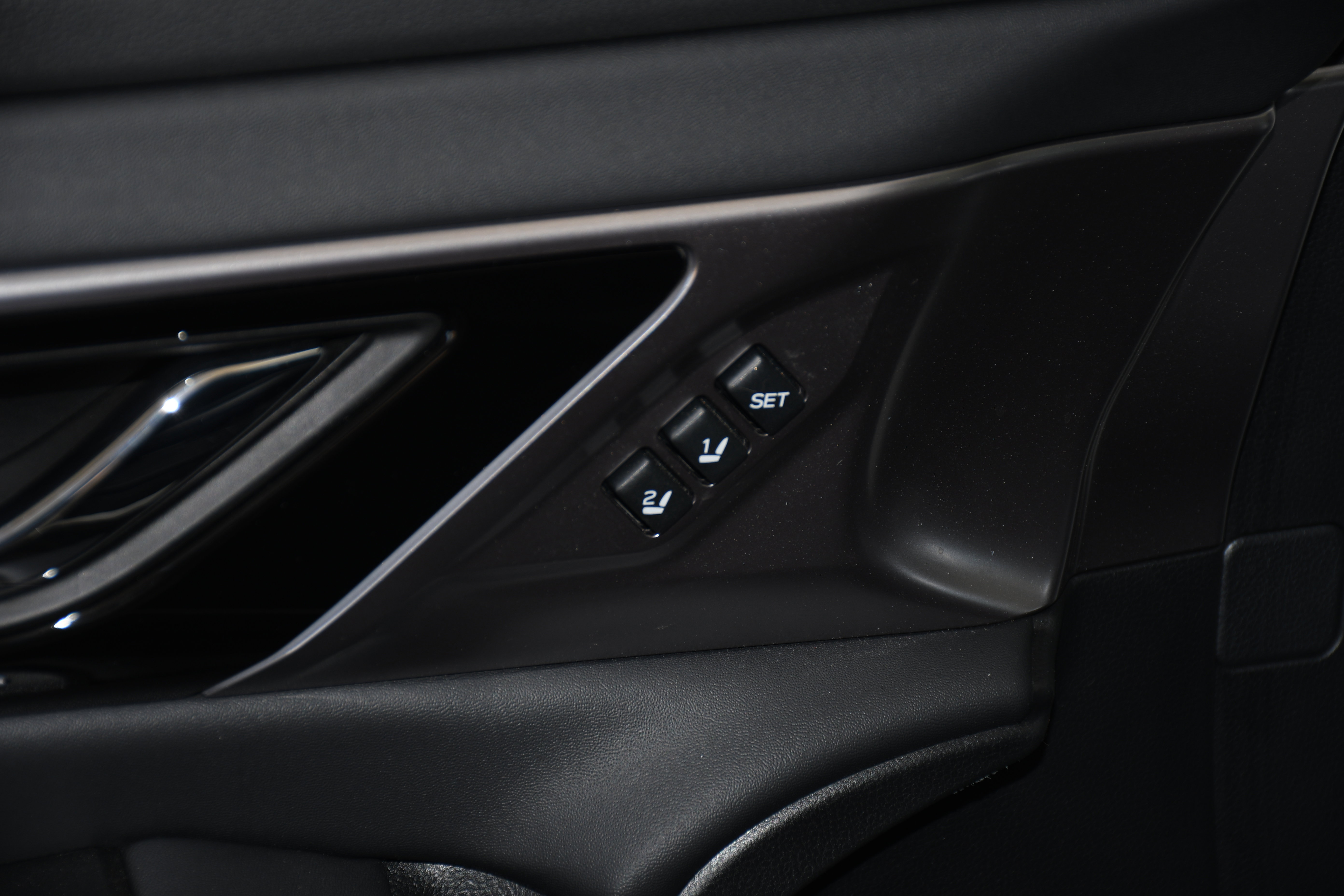 Used 2025 Subaru Outback Touring image 12