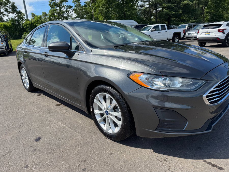Used 2019 Ford Fusion SE FWD image 12