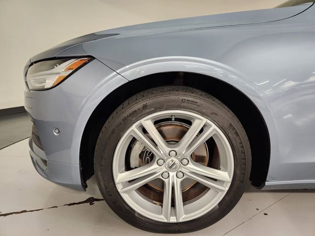 Used 2018 Volvo S90 T5 Momentum w/ Convenience Package FWD image 11
