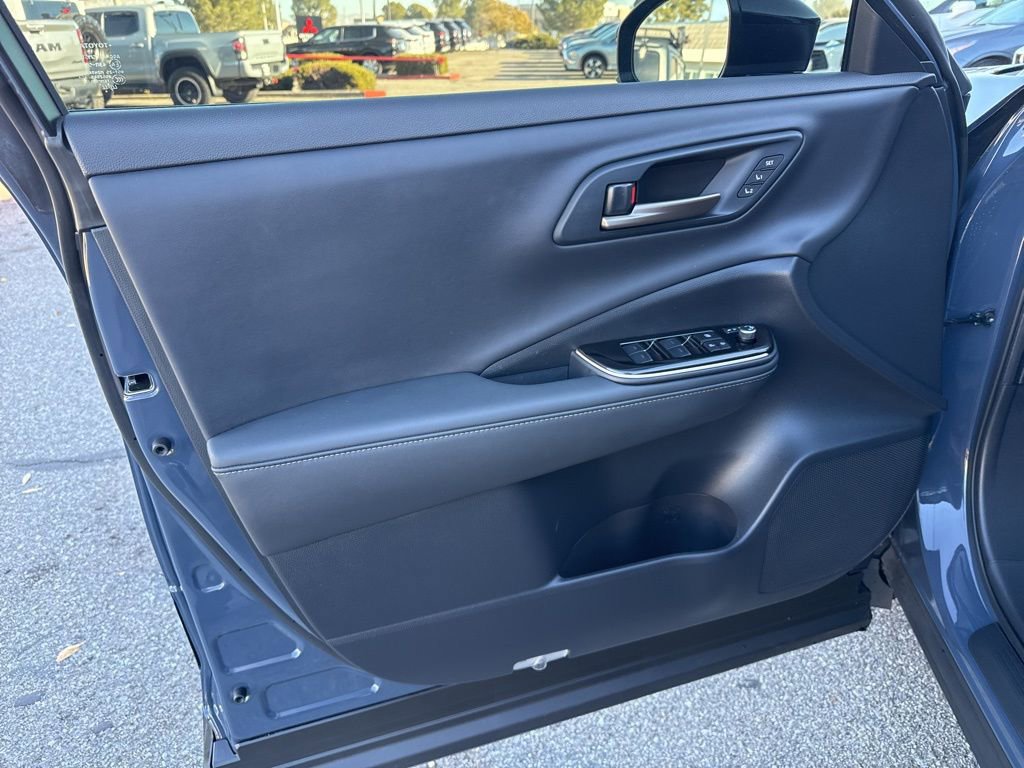 Used 2026 Toyota Crown Limited image 26