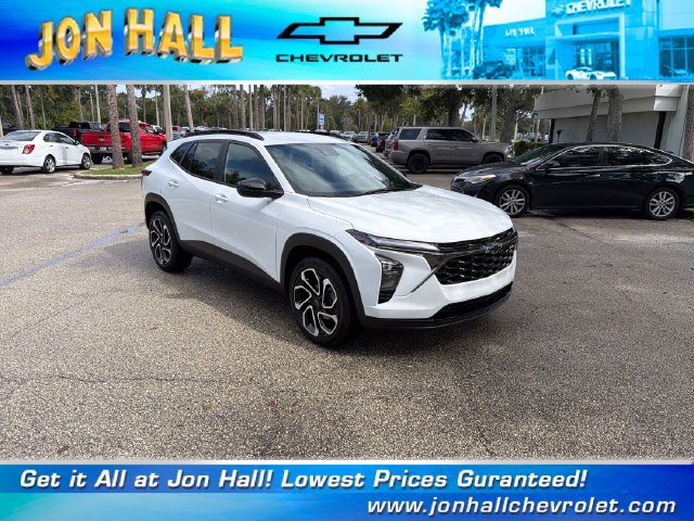 Used 2025 Chevrolet Trax RS w/ Driver Confidence Package