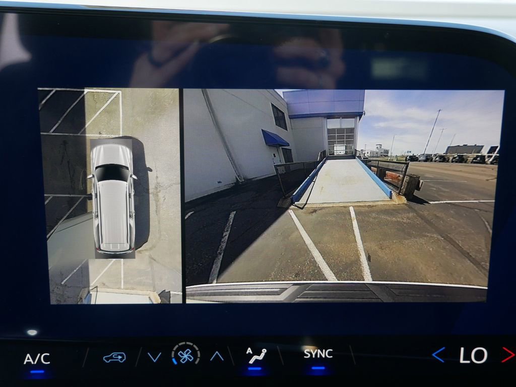 New 2026 Chevrolet Suburban LS AWD/4WD image 27