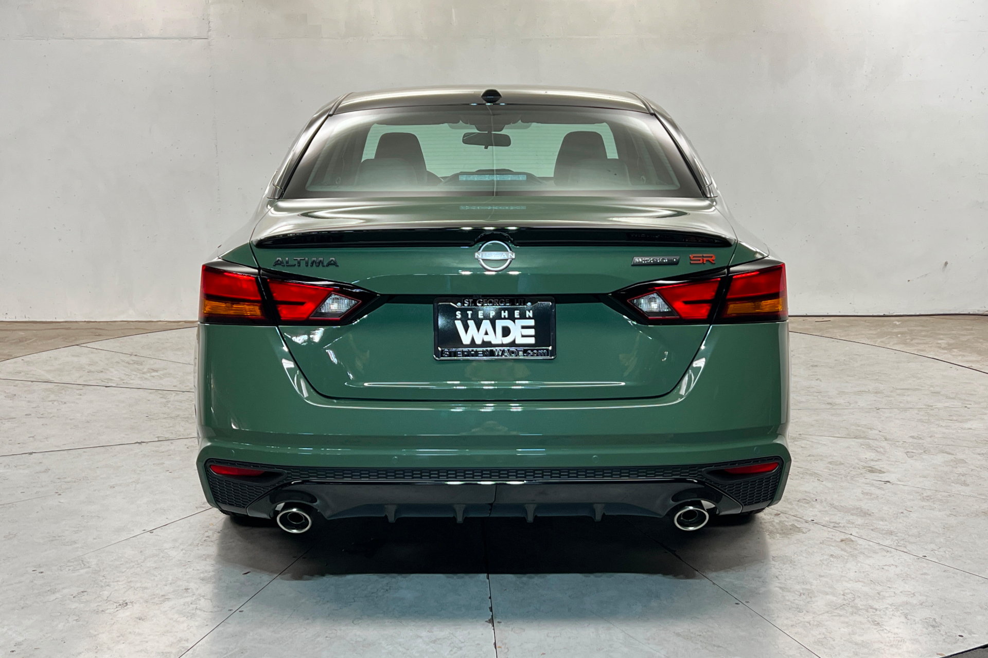 New 2026 Nissan Altima 2.5 SR w/ SR Midnight Edition Package FWD image 4