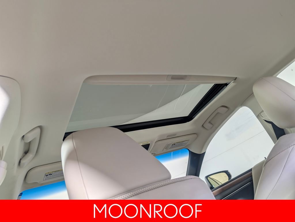 Used 2023 Lexus ES 300h w/ Premium Package image 12