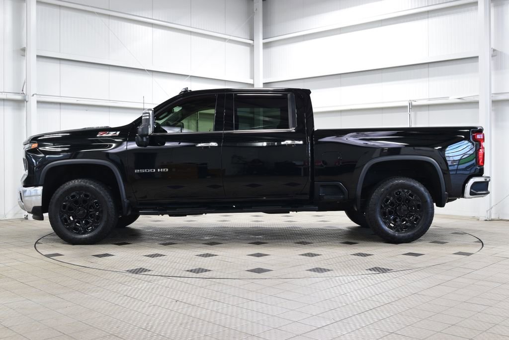 Used 2024 Chevrolet Silverado 2500 LTZ w/ LTZ Plus Package image 4