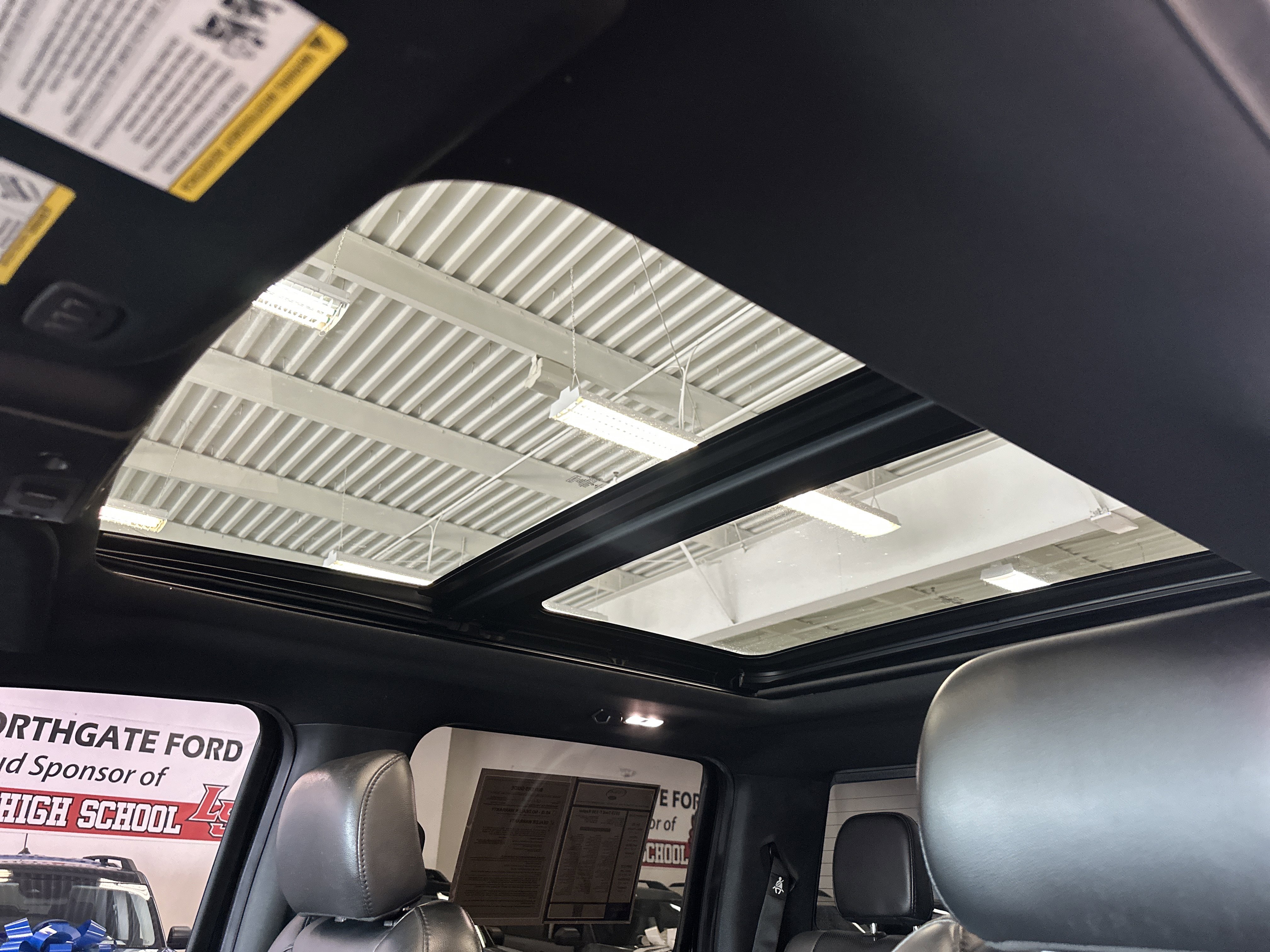 Used 2019 Ford F150 Raptor w/ Equipment Group 802A Luxury AWD/4WD image 4