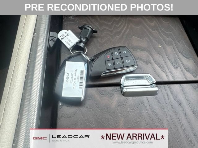 Used 2022 GMC Yukon XL Denali AWD/4WD image 17