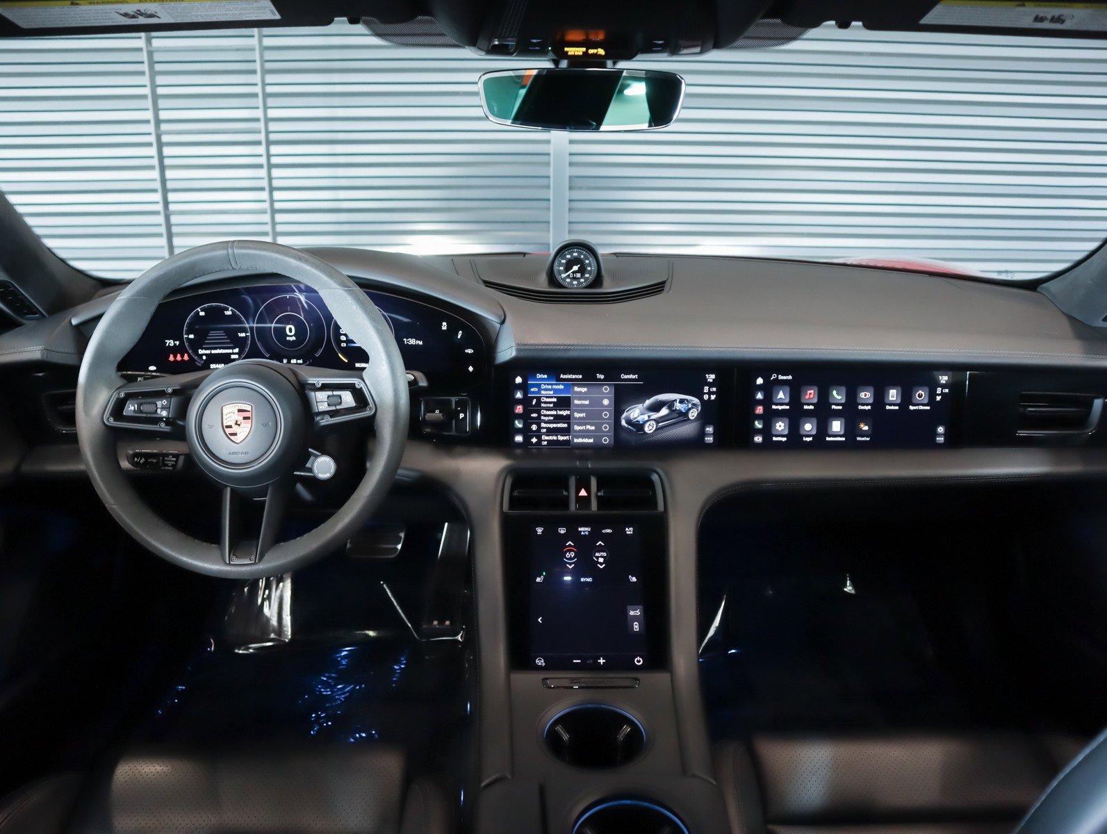 Certified 2024 Porsche Taycan GTS image 14