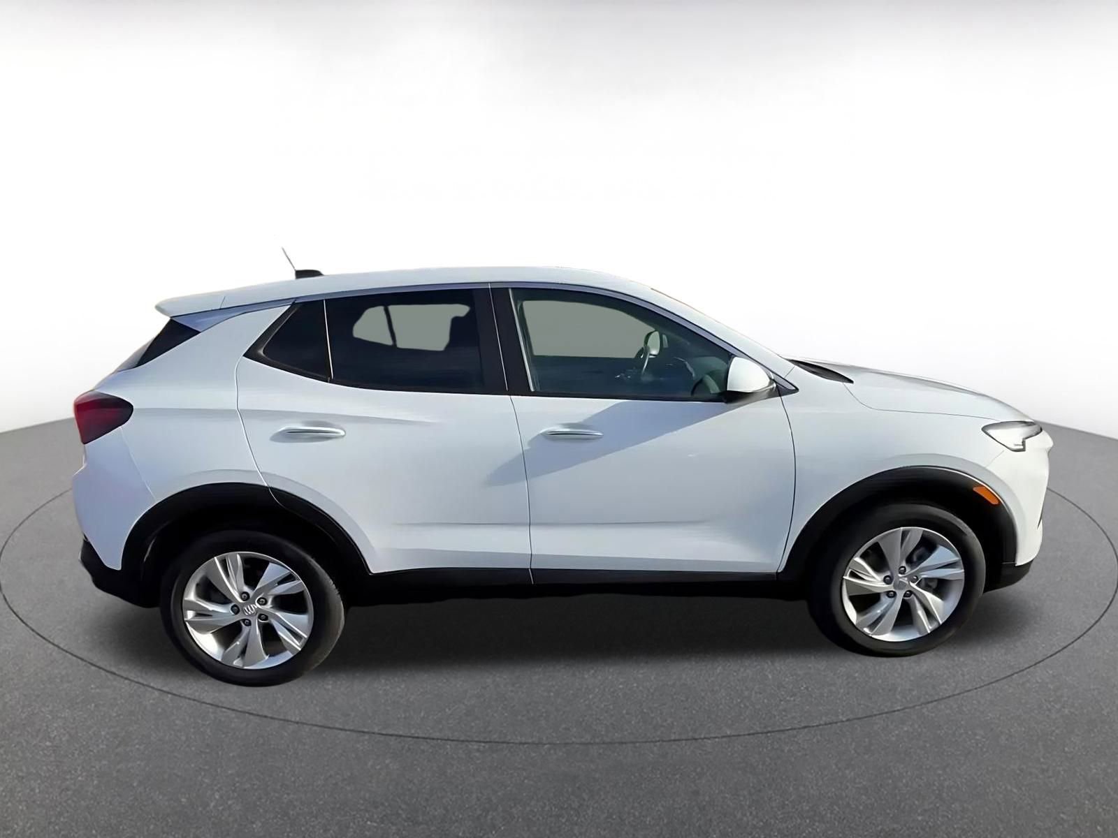 Used 2025 Buick Encore GX Preferred image 16