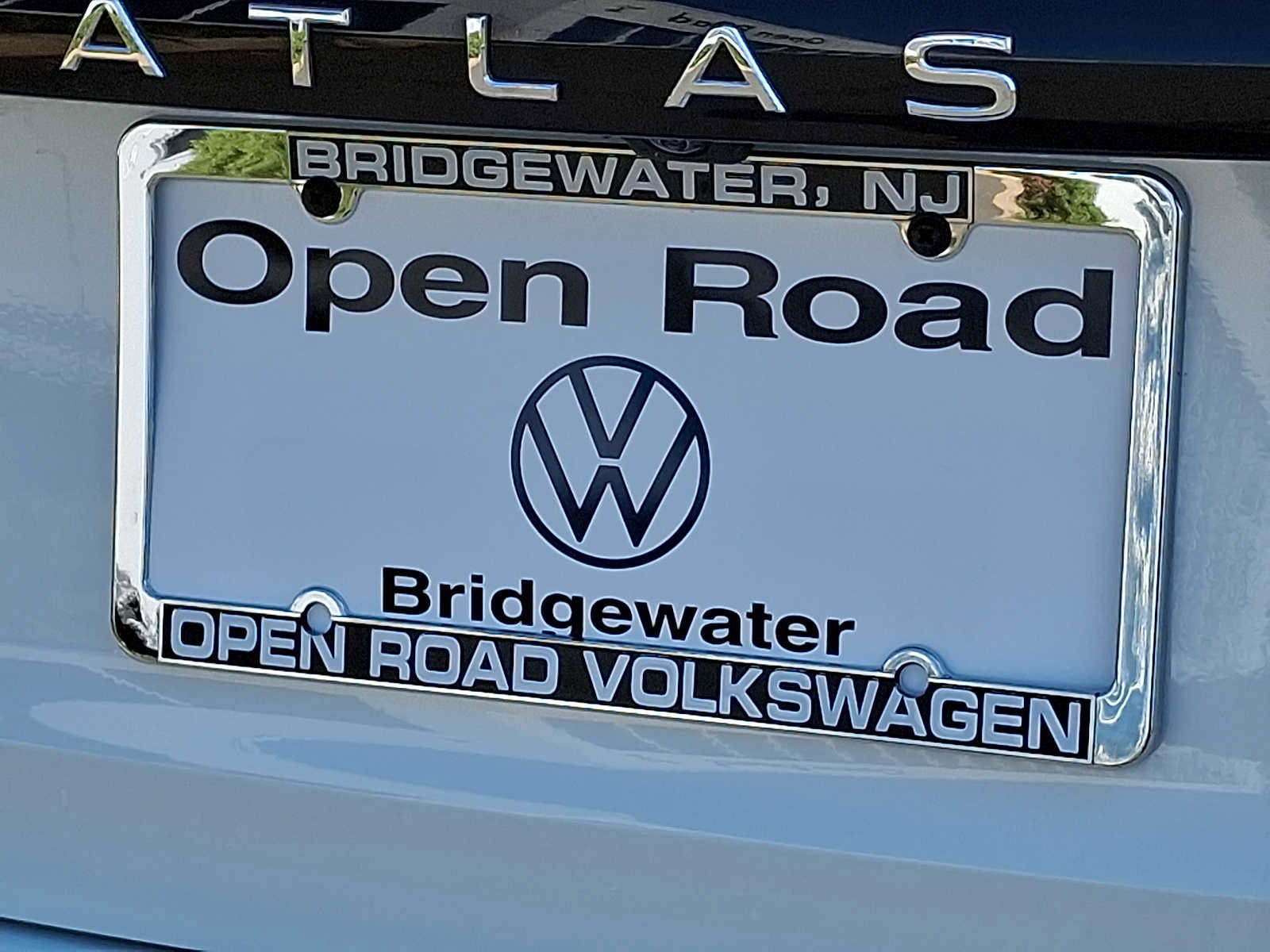 Used 2025 Volkswagen Atlas Peak Edition SE AWD/4WD image 30