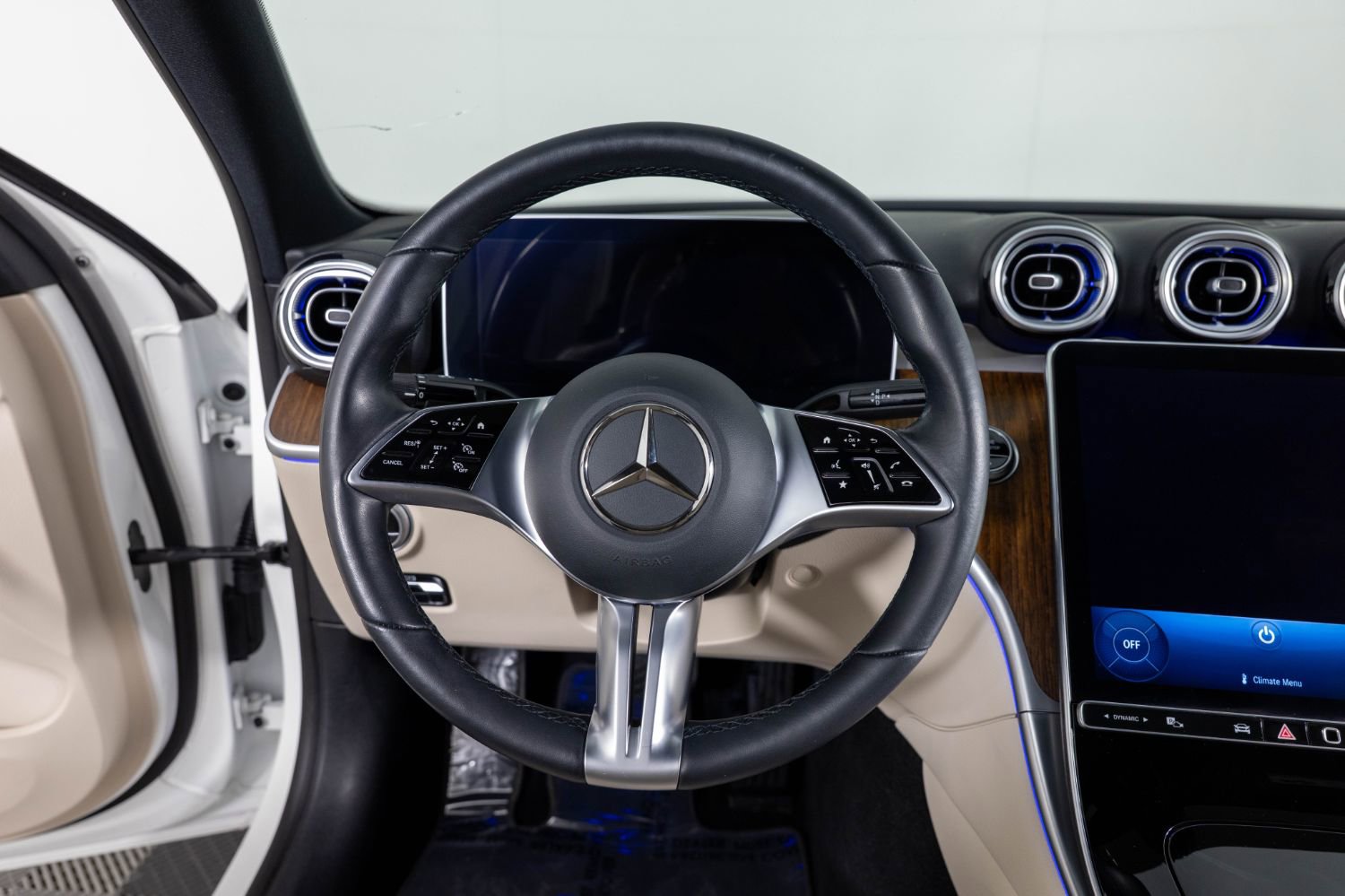 Used 2022 Mercedes-Benz C 300 4MATIC Sedan image 28