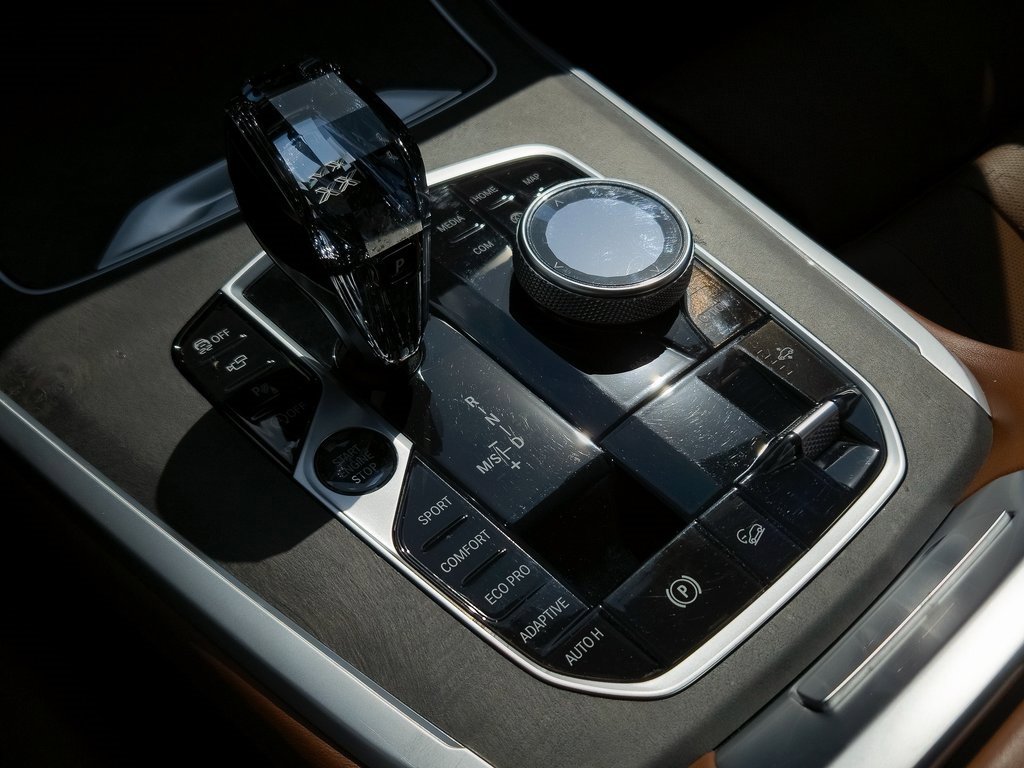 Certified 2022 BMW X7 M50i image 15