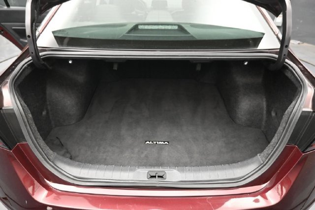 Used 2025 Nissan Altima 2.5 SV FWD image 18