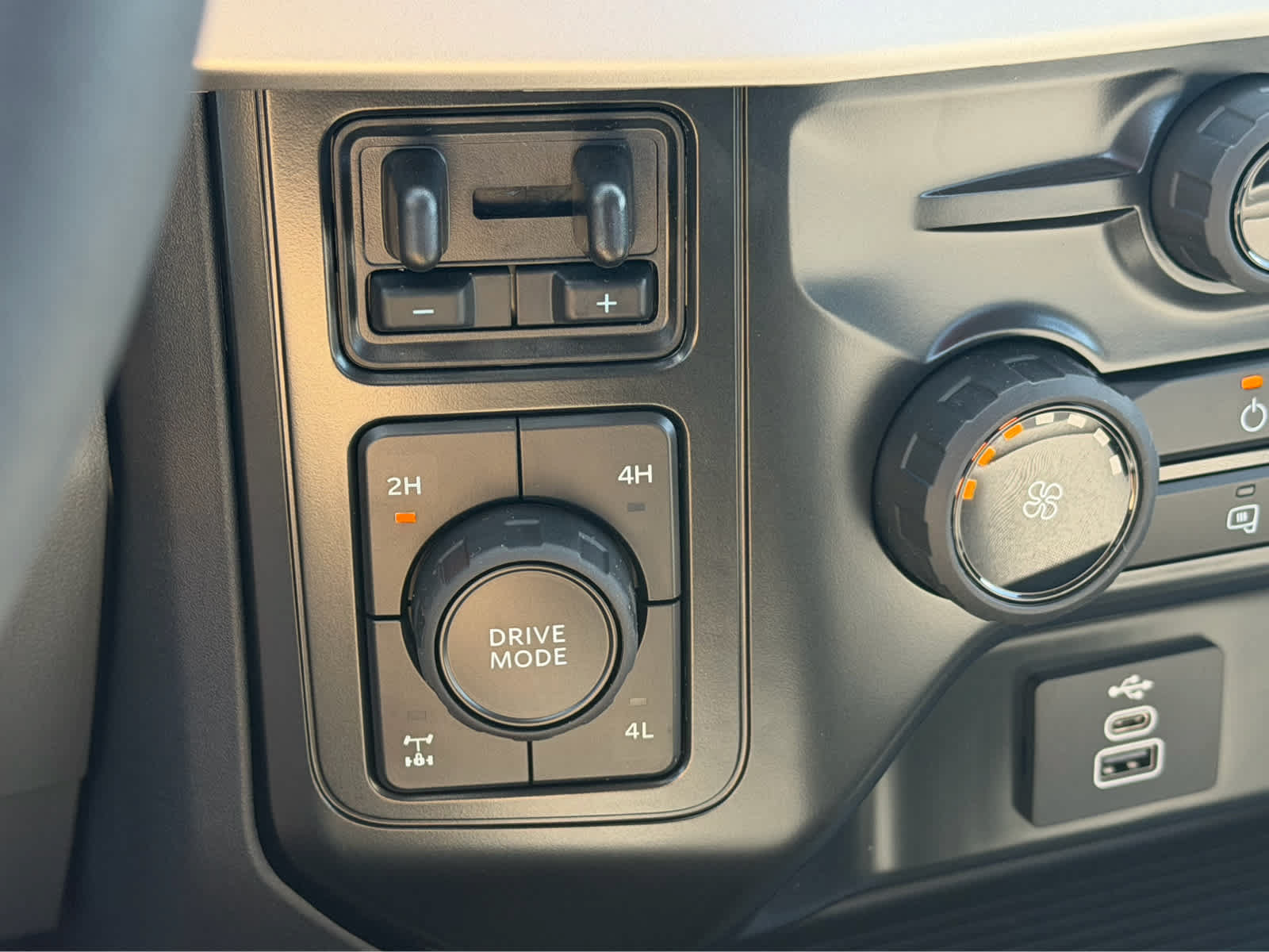 New 2027 Ford F250 XL AWD/4WD image 21
