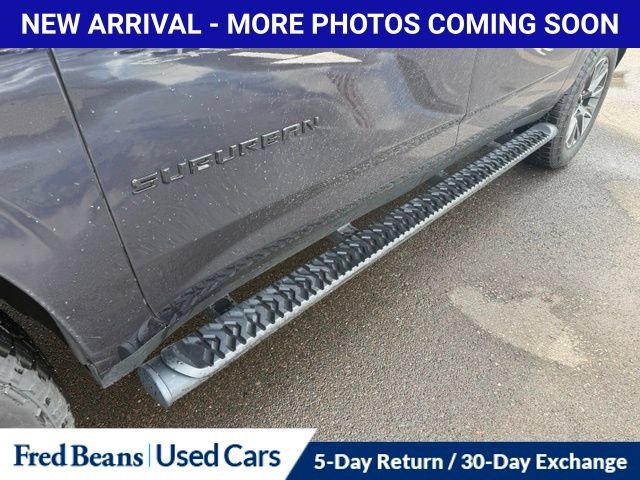 Used 2023 Chevrolet Suburban Z71 w/ Luxury Package AWD/4WD image 8