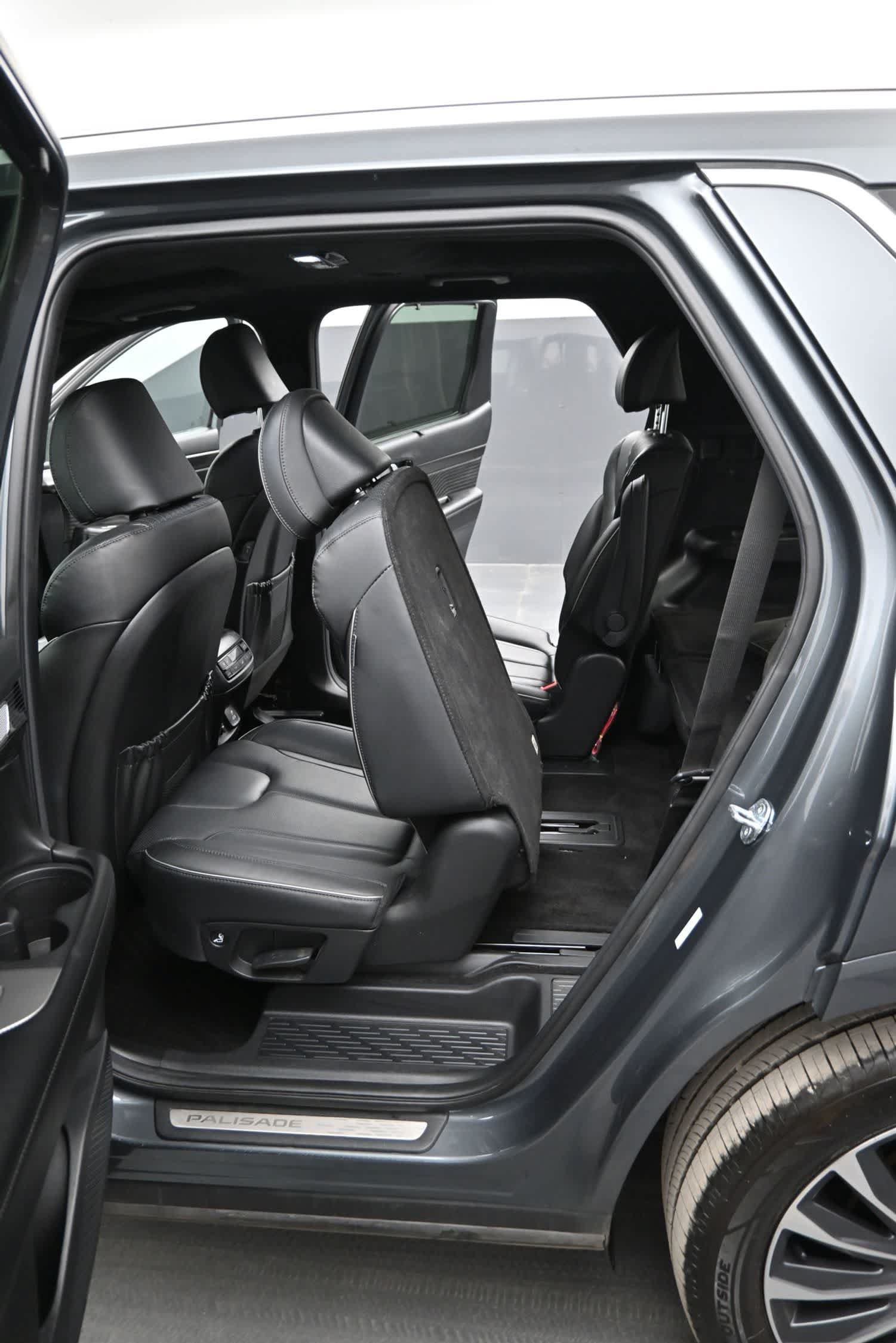 Used 2024 Hyundai Palisade Calligraphy AWD/4WD image 14