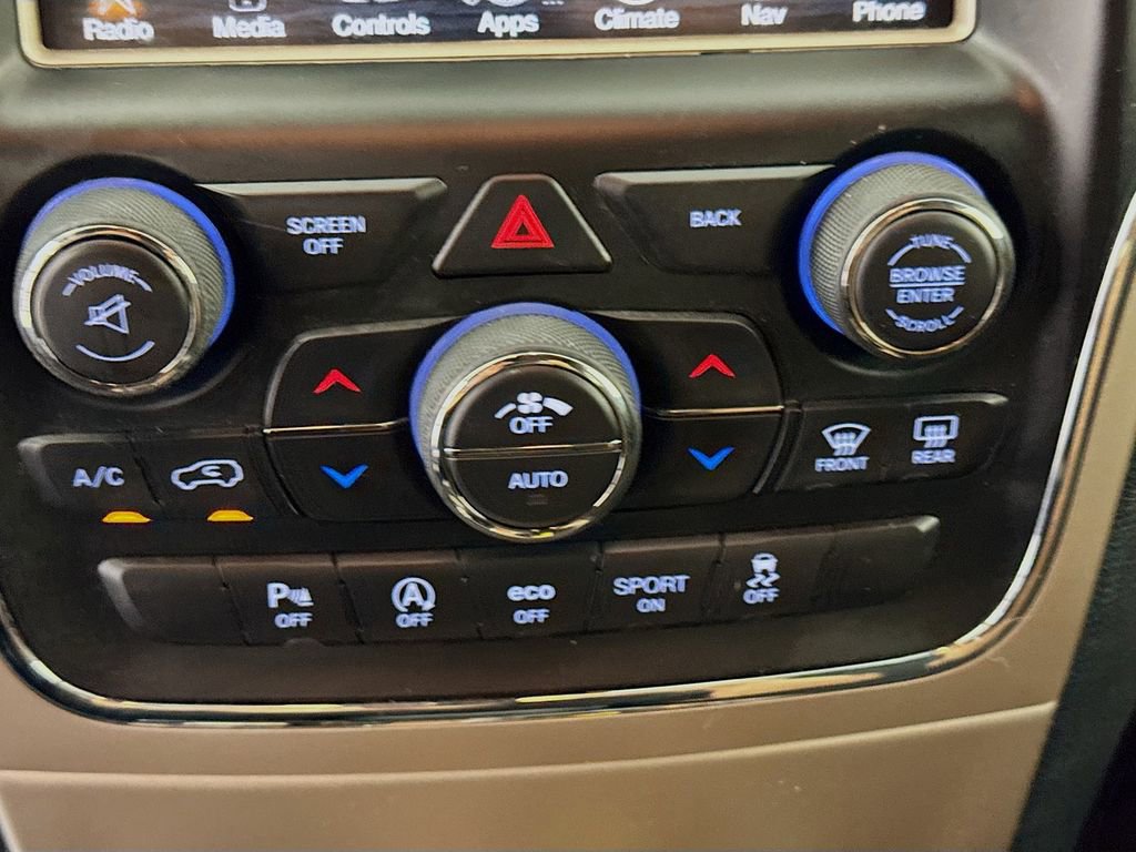 Used 2017 Jeep Grand Cherokee Laredo w/ Quick Order Package 2BE RWD image 19