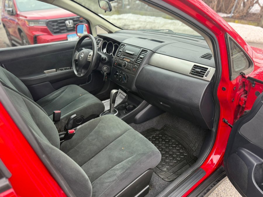 Used 2012 Nissan Versa 1.8 S w/ Plus Pkg image 28