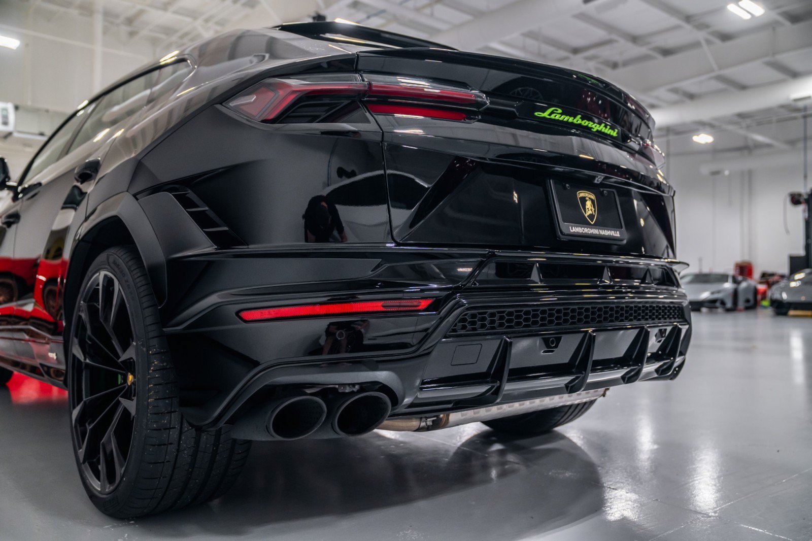 Used 2023 Lamborghini Urus S AWD/4WD image 35