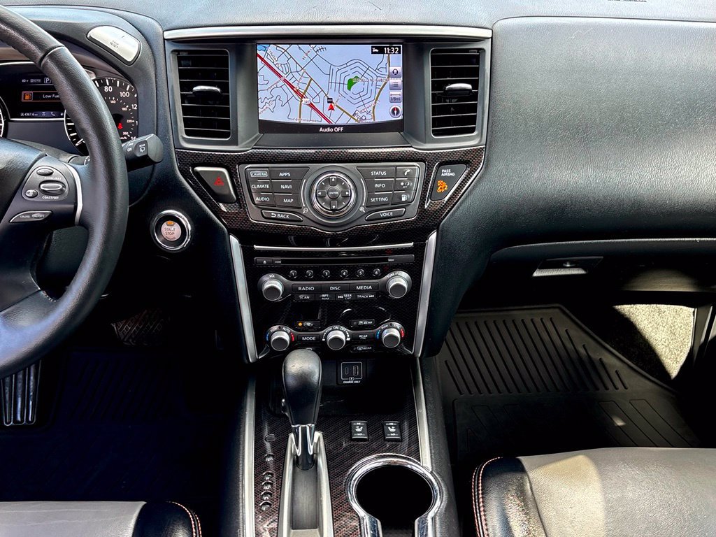 Used 2019 Nissan Pathfinder SL AWD/4WD image 23