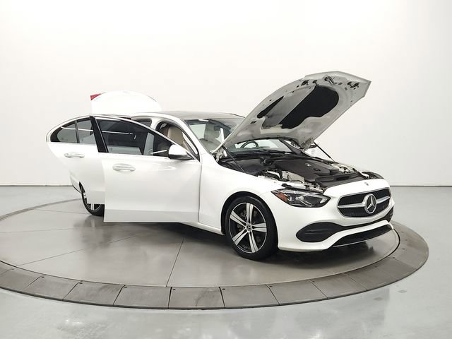 Used 2023 Mercedes-Benz C 300 4MATIC Sedan image 9