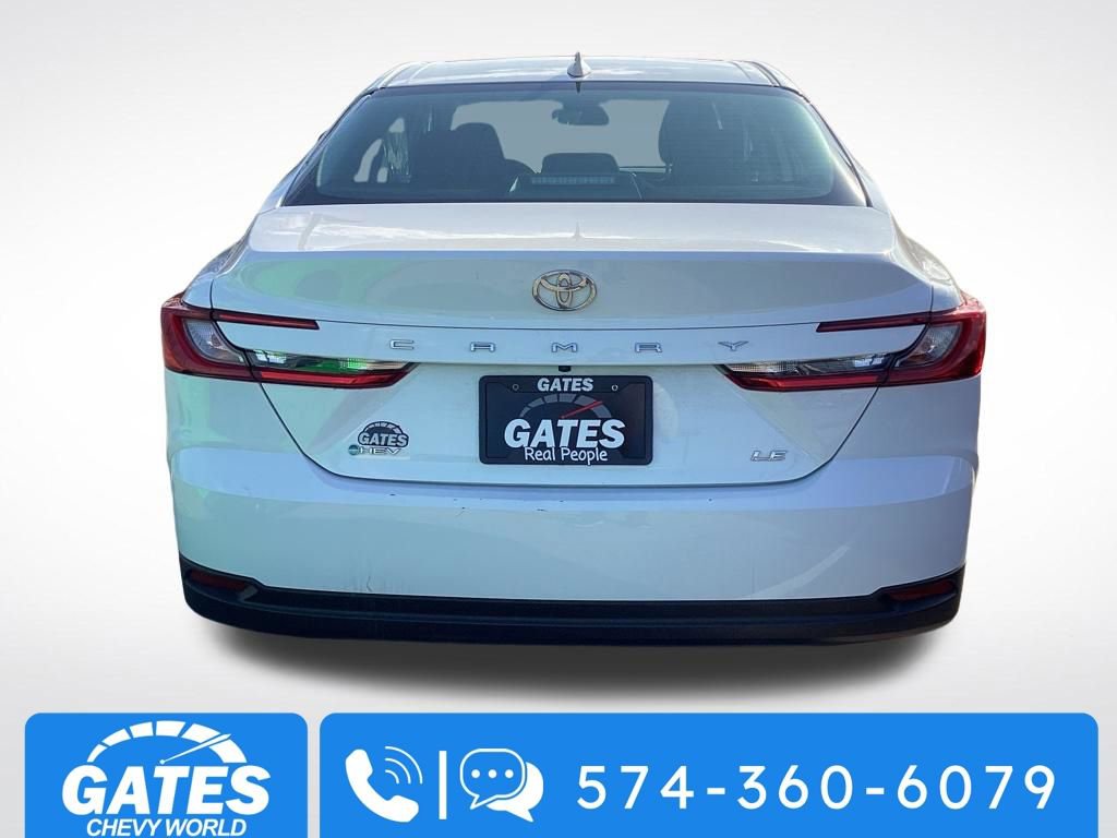 Used 2025 Toyota Camry LE FWD image 8