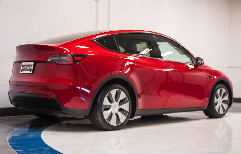 Used 2022 Tesla Model Y Long Range AWD/4WD image 25