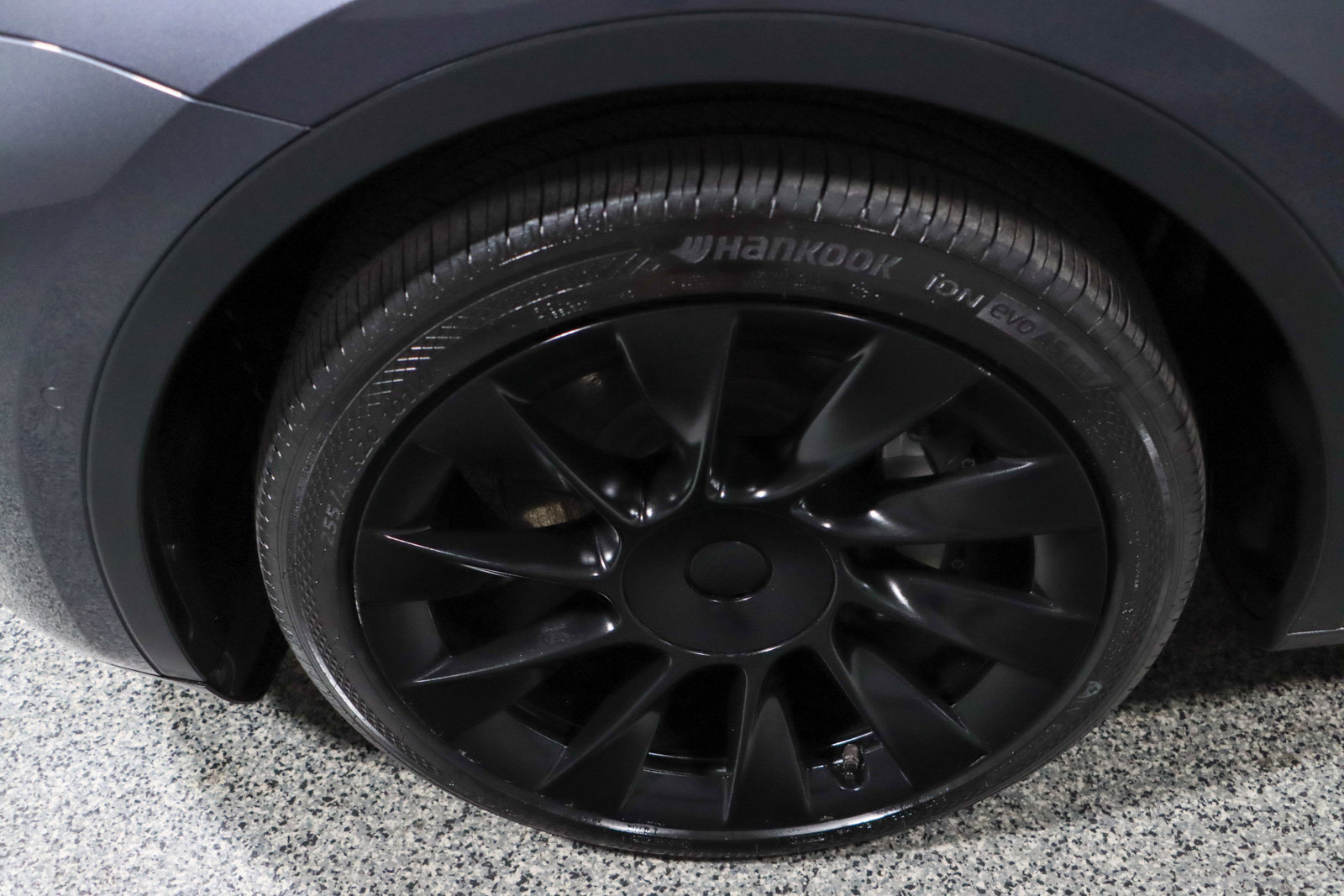 Used 2021 Tesla Model Y Long Range image 11