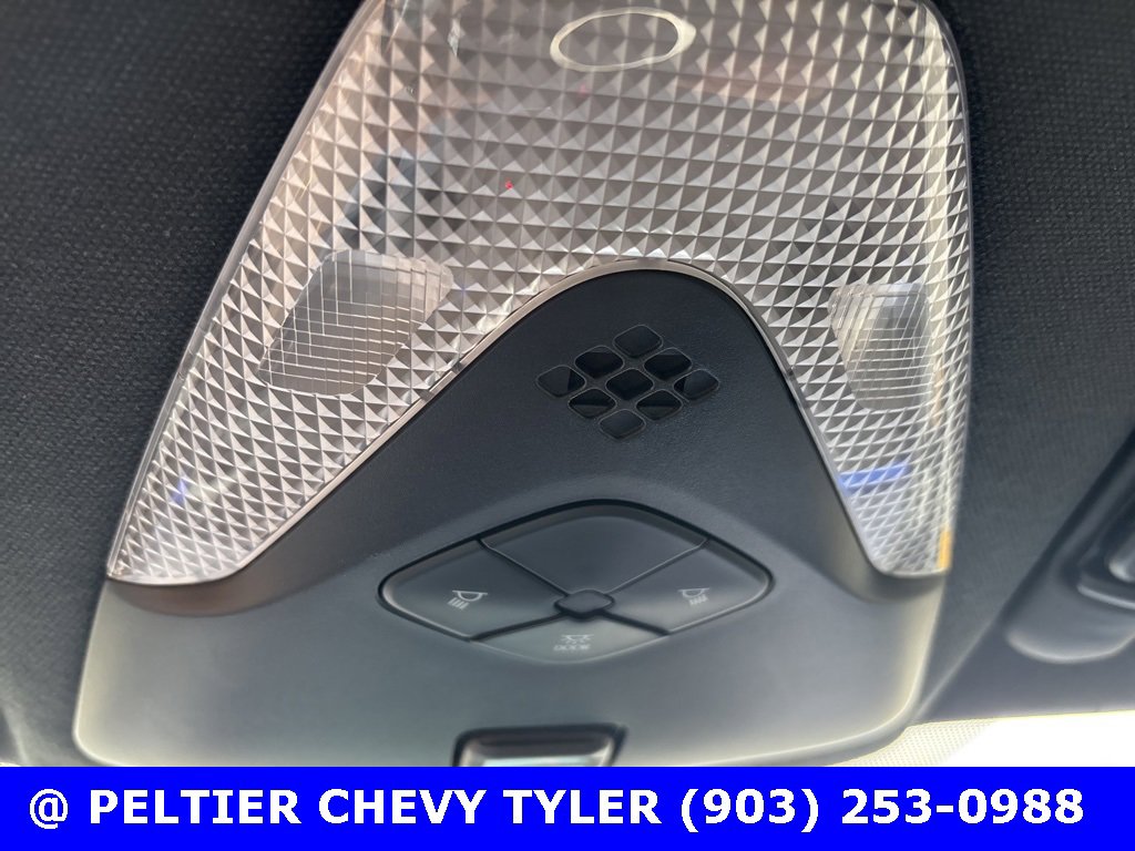 Used 2022 Toyota C-HR XLE image 16