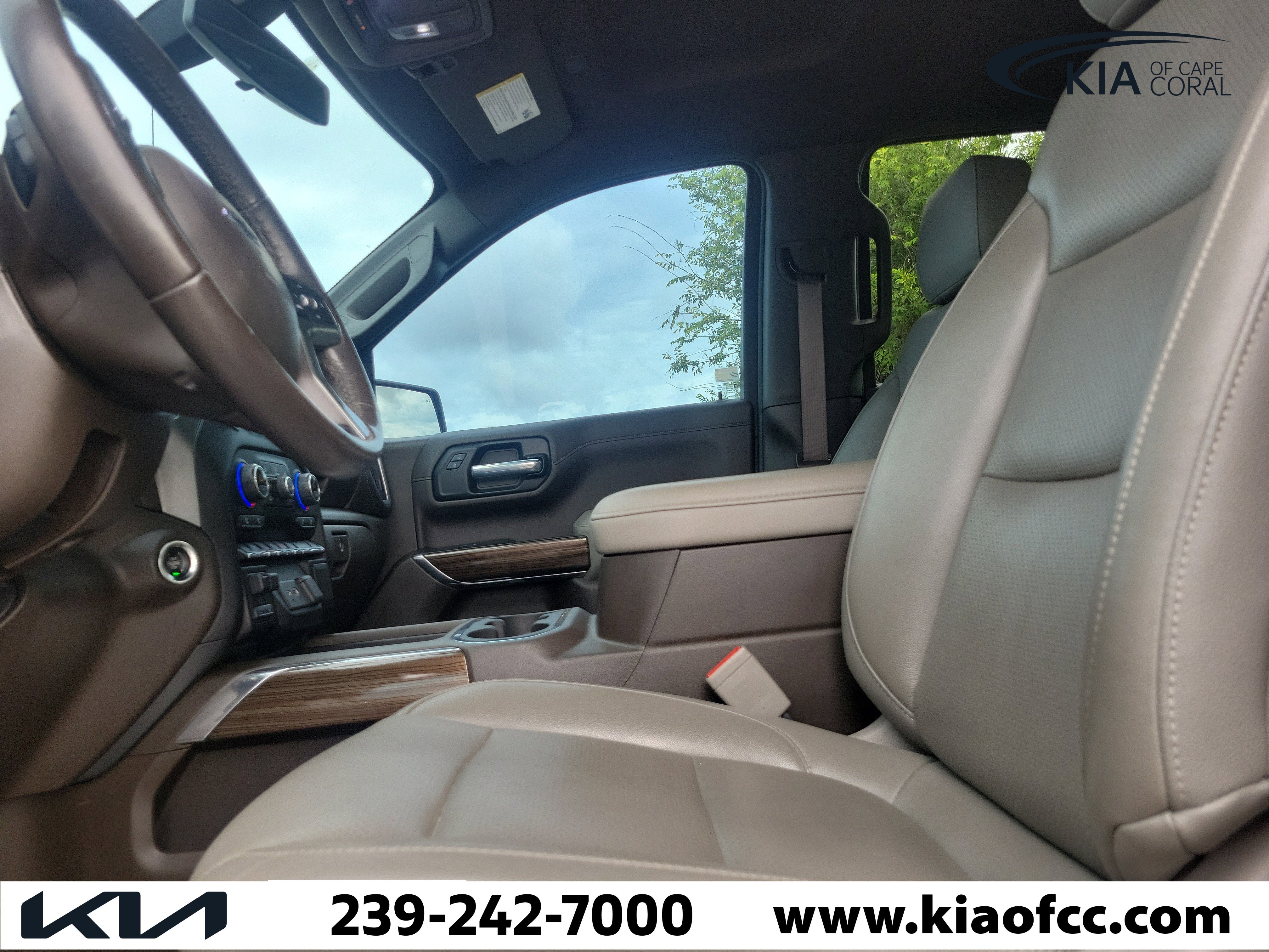 Used 2021 Chevrolet Silverado 1500 LT Trail Boss AWD/4WD image 27