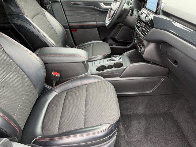 Used 2024 Ford Escape ST-Line image 12