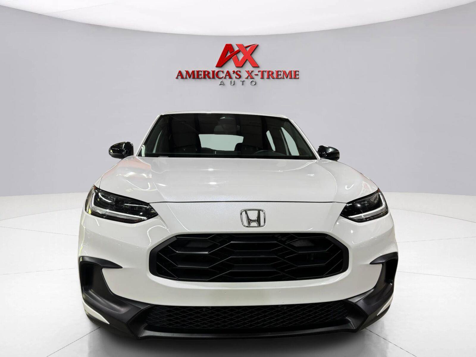 Used 2025 Honda HR-V Sport image 9