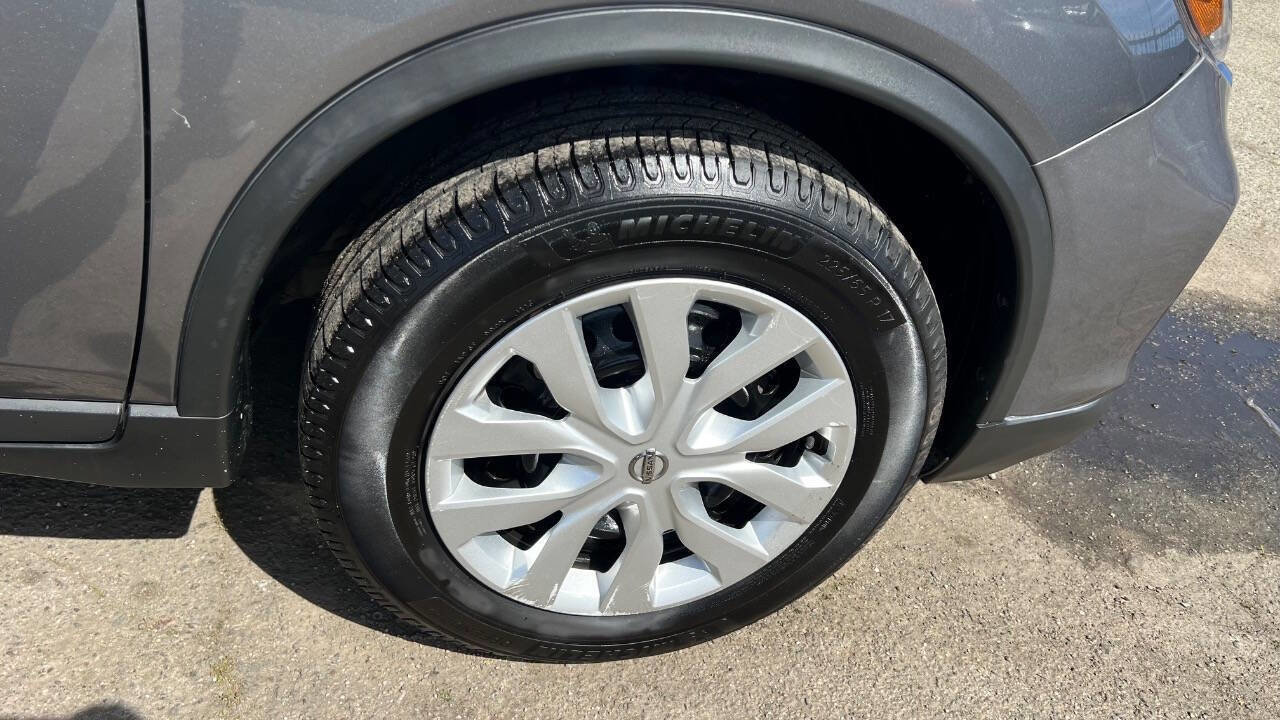 Used 2017 Nissan Rogue S image 30