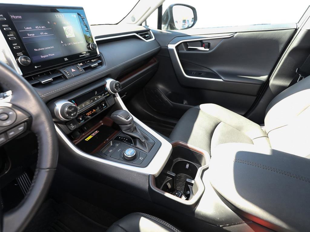 Used 2022 Toyota RAV4 Limited AWD/4WD image 19