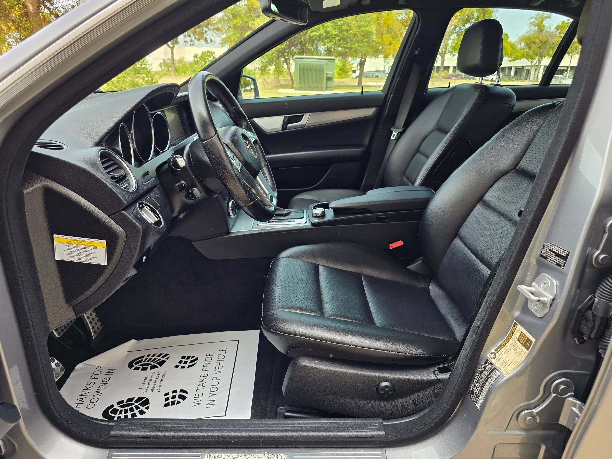 Used 2013 Mercedes-Benz C 250 Sedan image 21