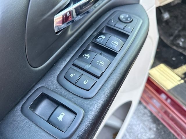 Used 2018 Dodge Grand Caravan SE w/ Power Convenience Group I image 17