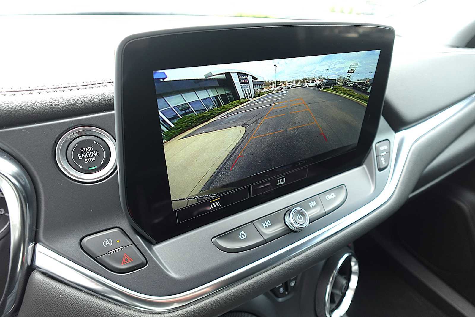 Used 2025 Chevrolet Blazer LT image 23