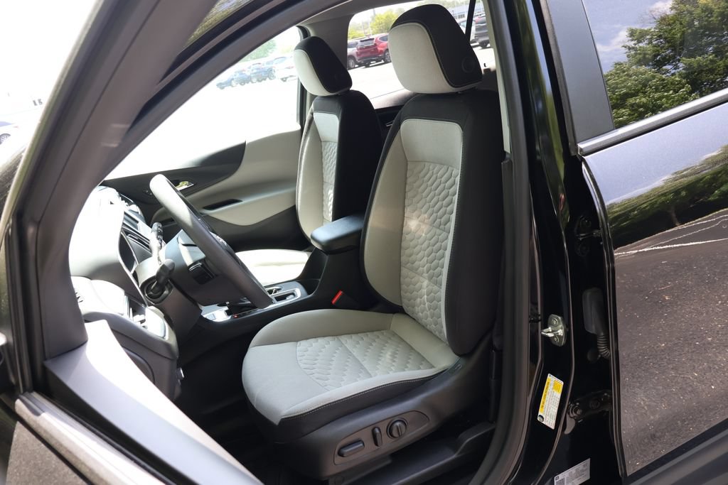 Certified 2021 Chevrolet Equinox LS w/ LS Convenience Package AWD/4WD image 30