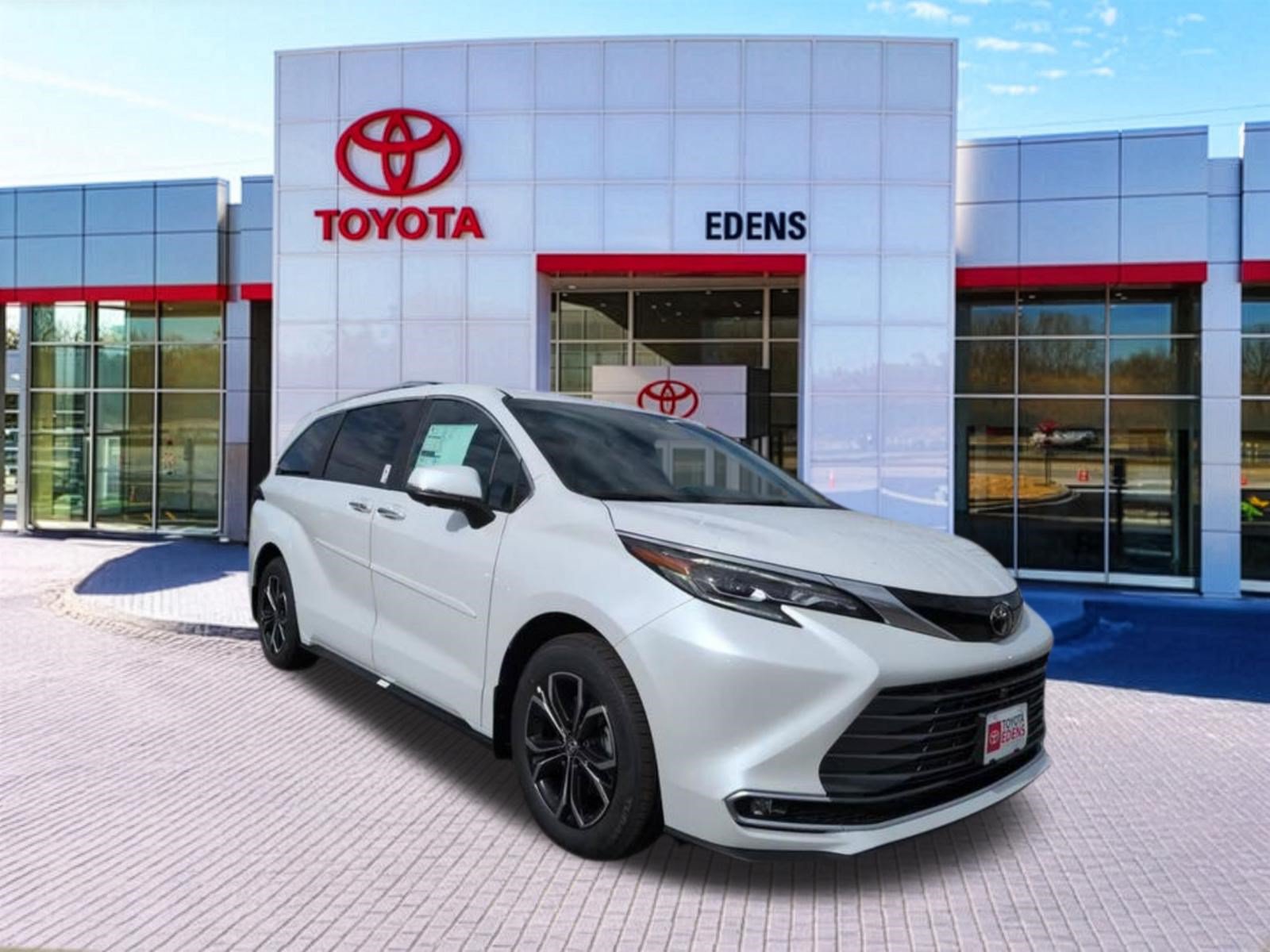 New 2026 Toyota Sienna Platinum