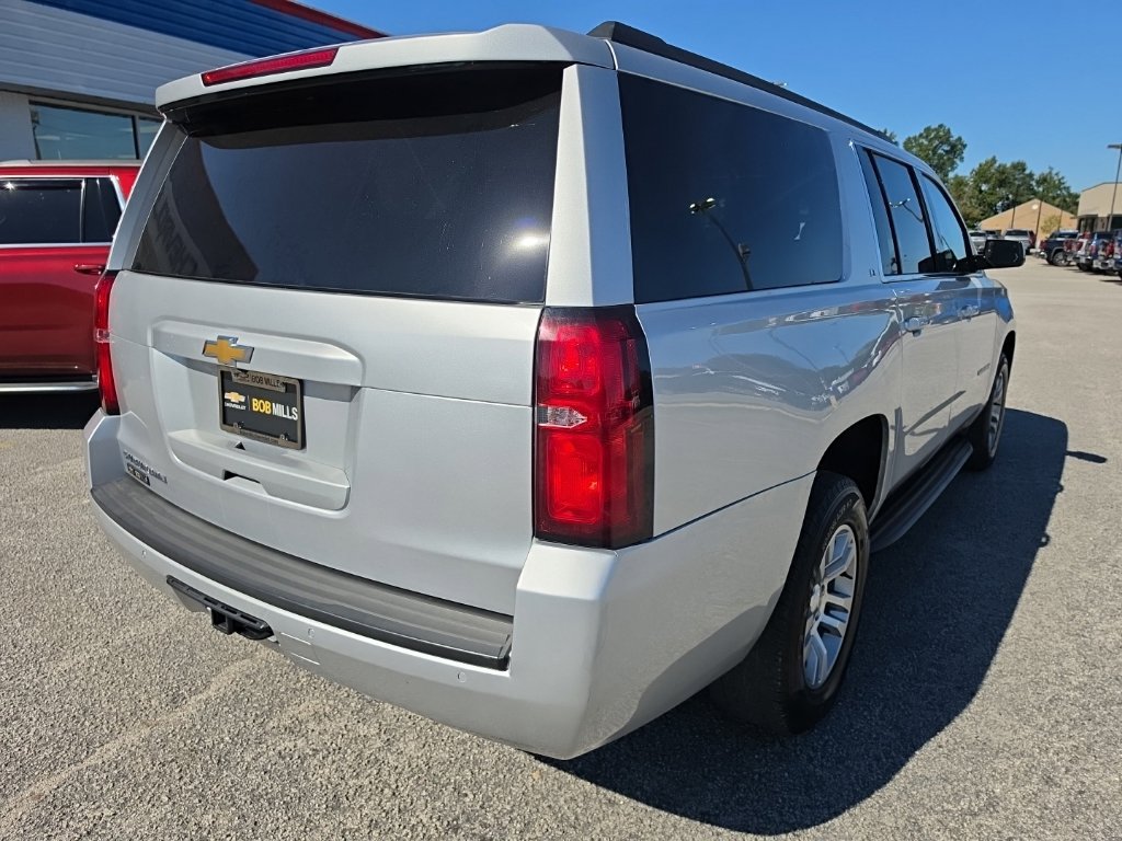 Used 2020 Chevrolet Suburban LT AWD/4WD image 4