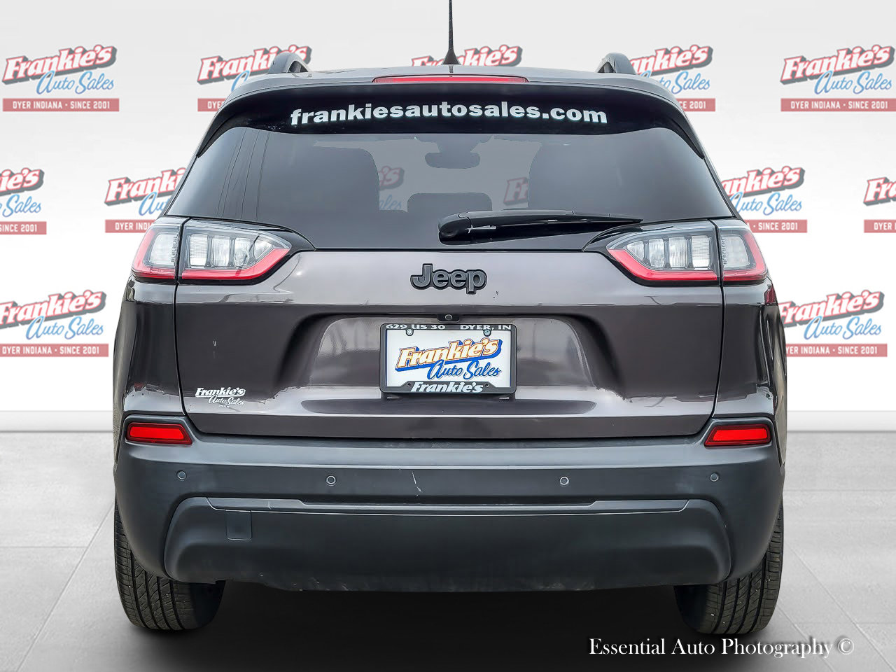 Used 2021 Jeep Cherokee Latitude Plus image 4