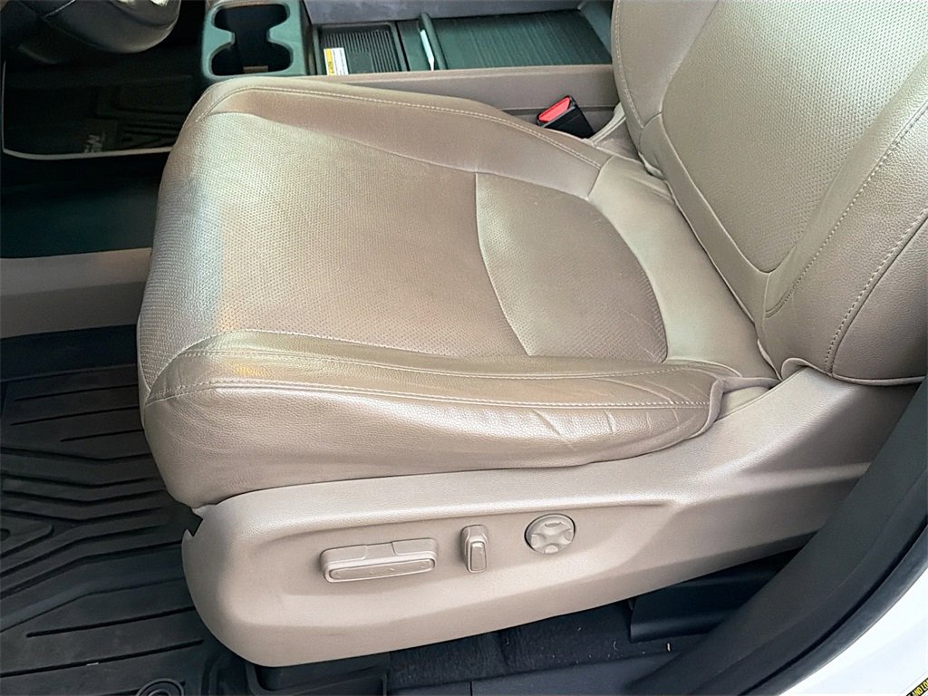 Used 2020 Honda Odyssey Elite image 19