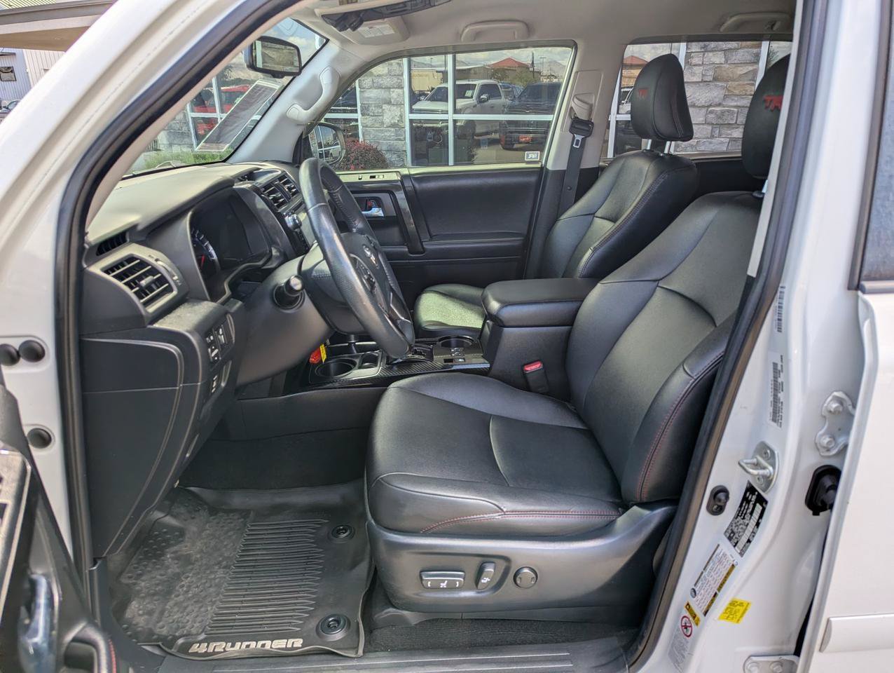 Used 2019 Toyota 4Runner TRD Off-Road Premium AWD/4WD image 11