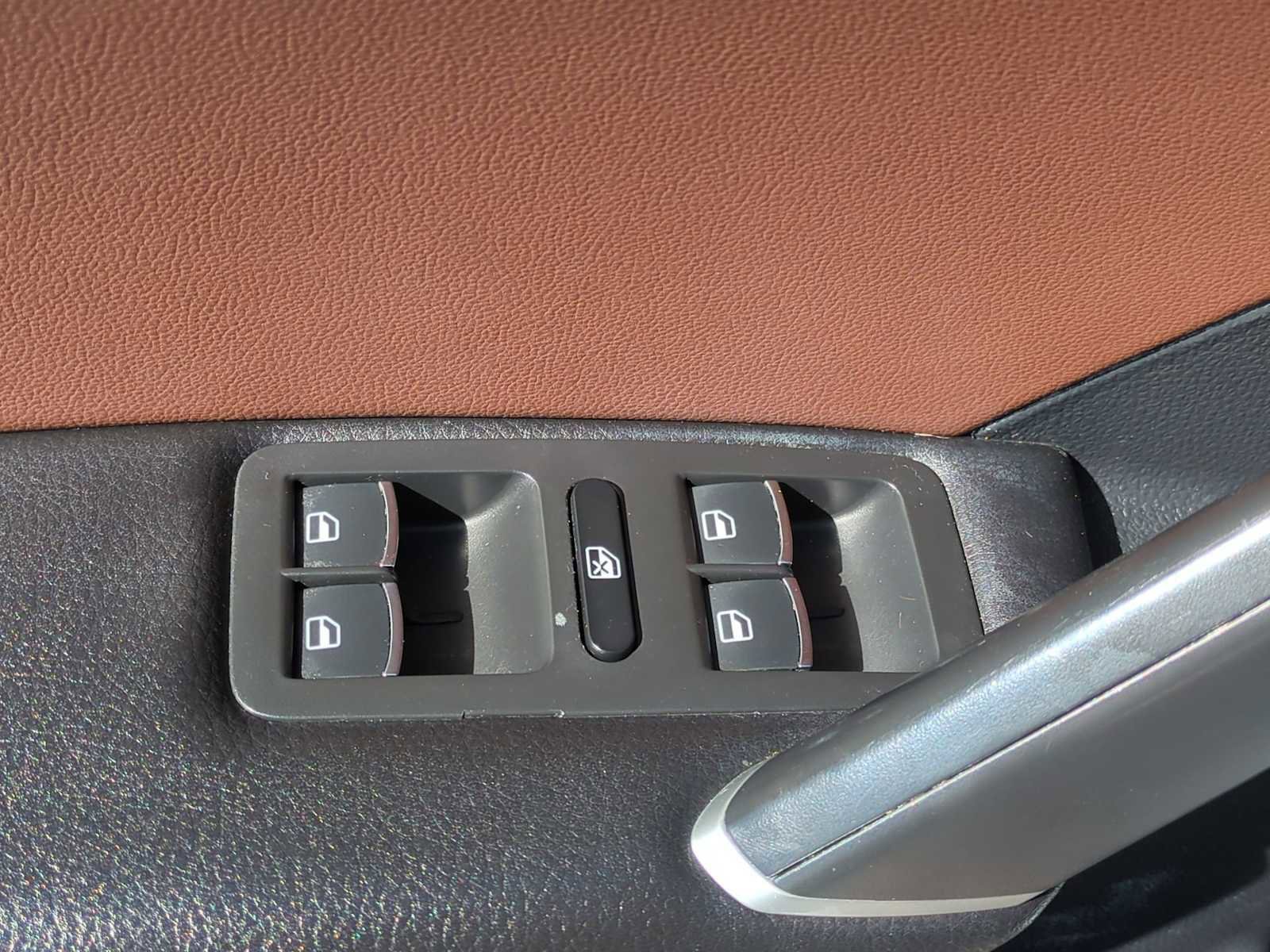 Used 2022 Volkswagen Passat 2.0T SE image 23