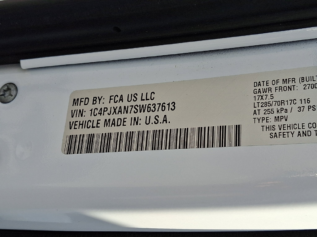 Certified 2025 Jeep Wrangler Sport AWD/4WD image 25