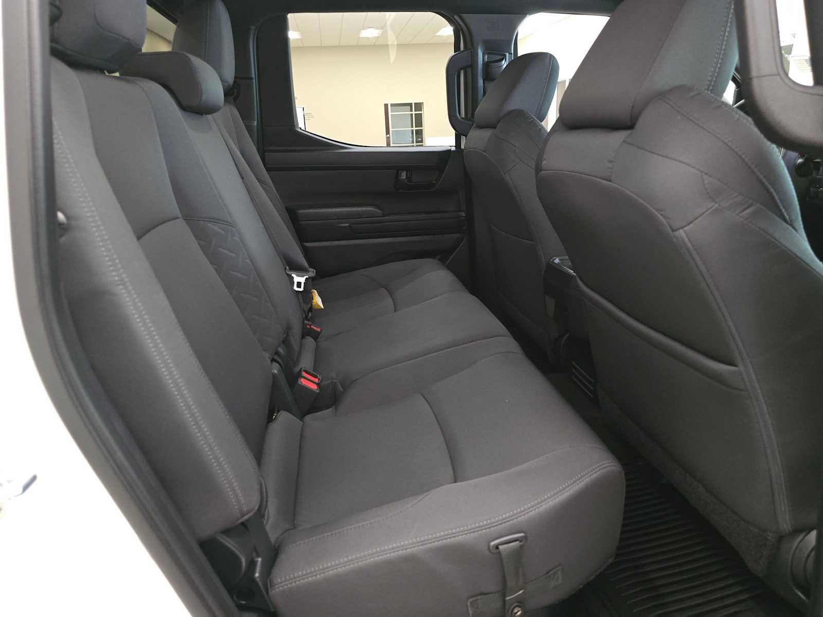 Certified 2025 Toyota Tacoma SR5 AWD/4WD image 24