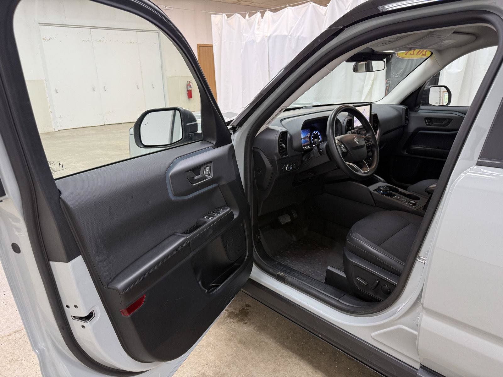 Used 2021 Ford Bronco Sport Badlands AWD/4WD image 9