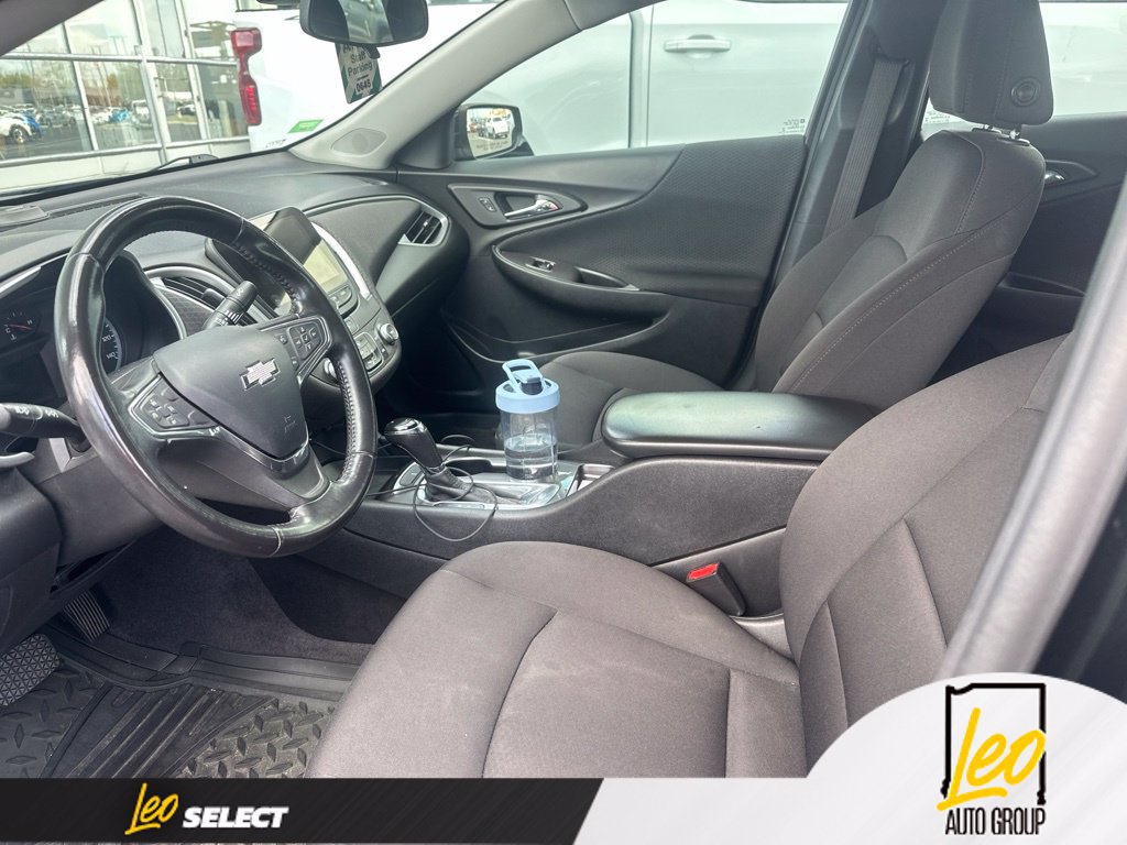 Used 2020 Chevrolet Malibu RS FWD image 4