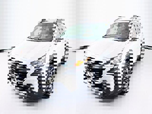 Used 2023 Subaru Outback Touring image 1