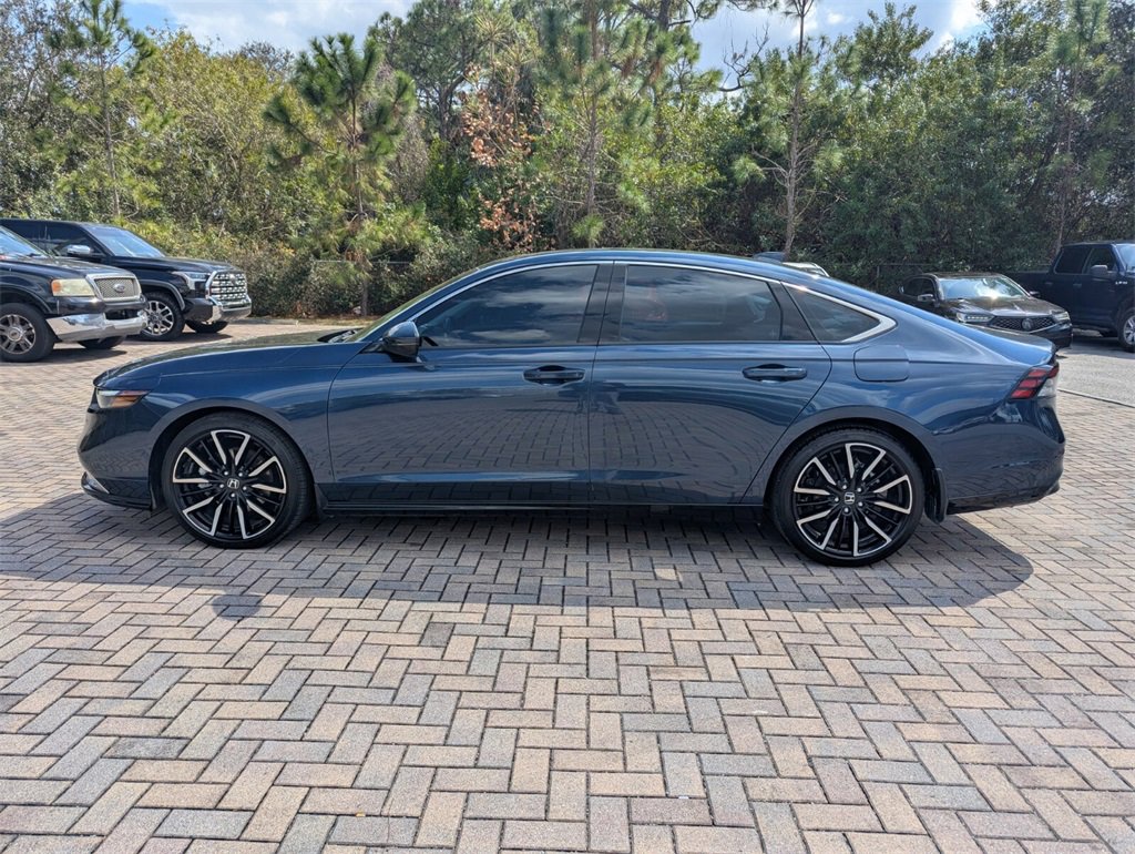 Used 2024 Honda Accord Touring image 8